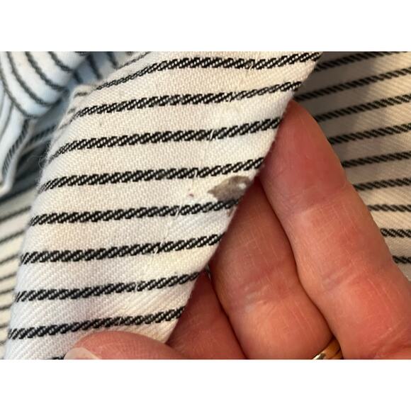 POL Women’s Size S White/Black Striped Long Sleeve Collared Button Front Shirt - Picture 8 of 8